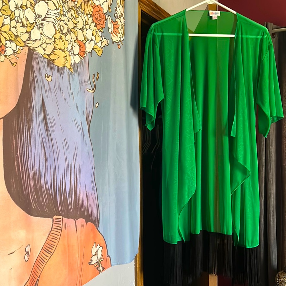 LuLa Roe Kelly green Kimono style